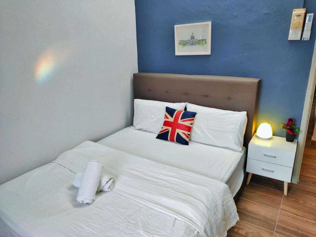 Semi-Detached, Up To 21 Pax, 4 Bedrooms, 3 Bathrooms, 4 Car Parks By Star Home 바얀레파스 외부 사진